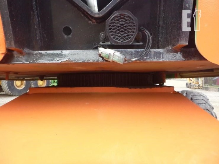 2014-jlg-460sj-image-18