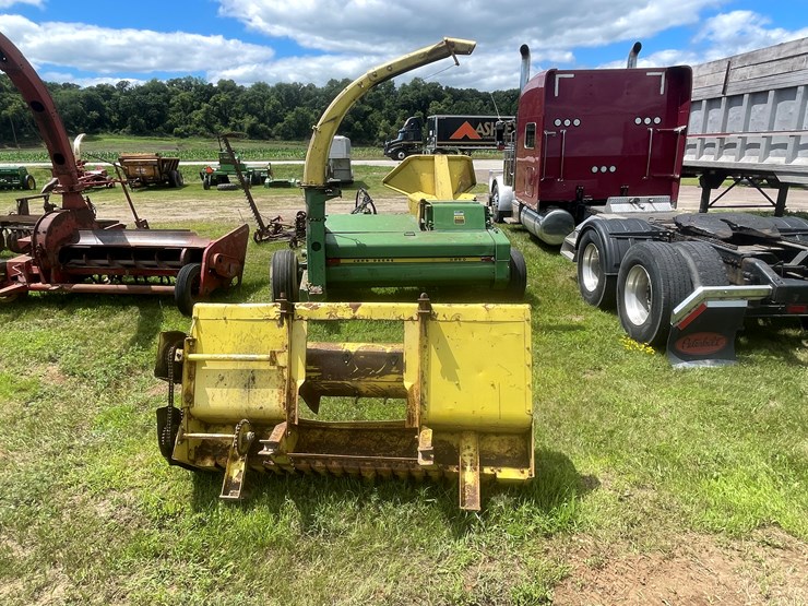 john-deere-3960-image-5