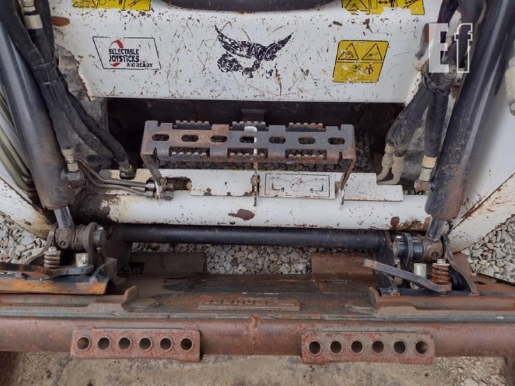 2021-bobcat-t450-image-16