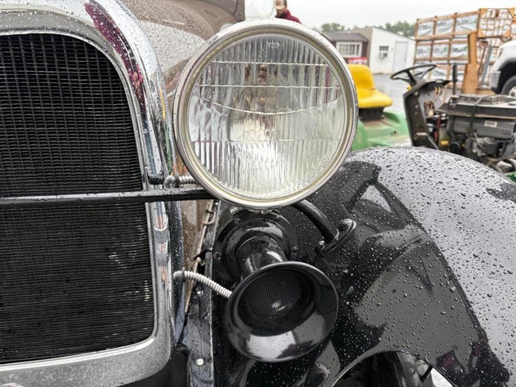 1929-ford-car-w/title-image-15