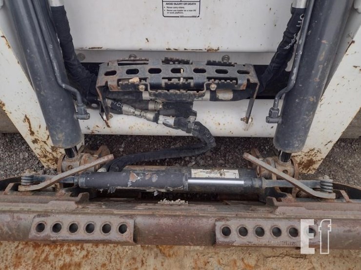 2022-bobcat-t770-image-16