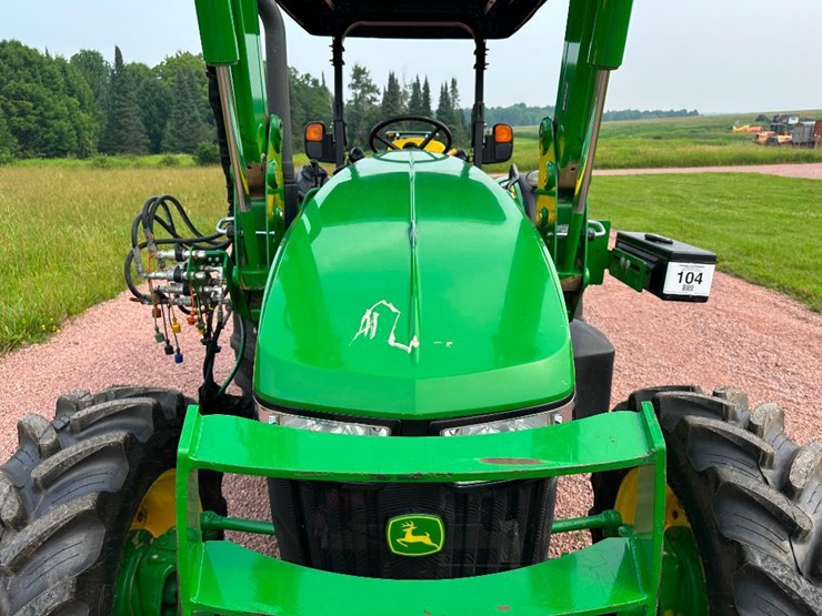 2018-john-deere-5075m-image-36