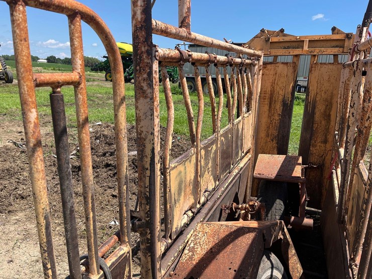 for-most-cattle-chute-image-8
