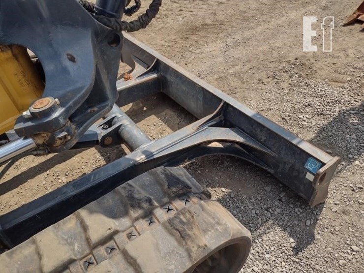 2022-deere-50g-image-24