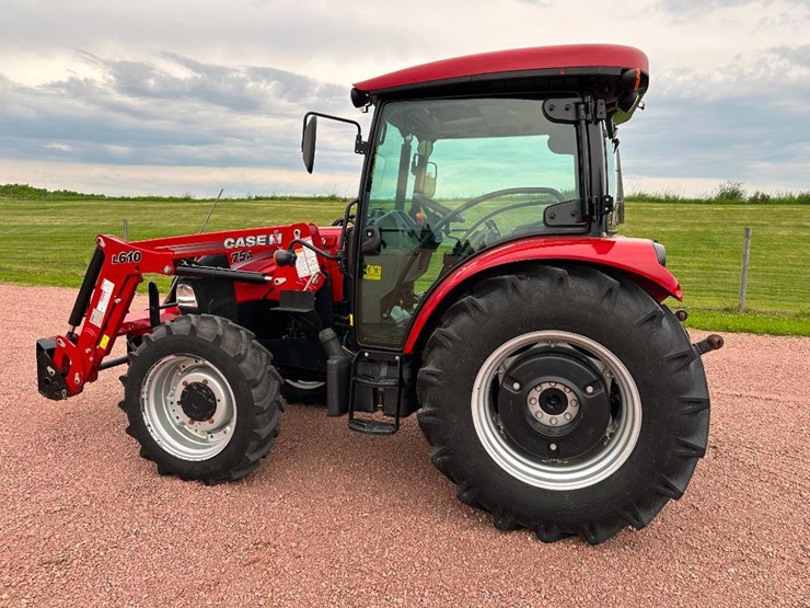2023-case-ih-farmall-75a-image-6