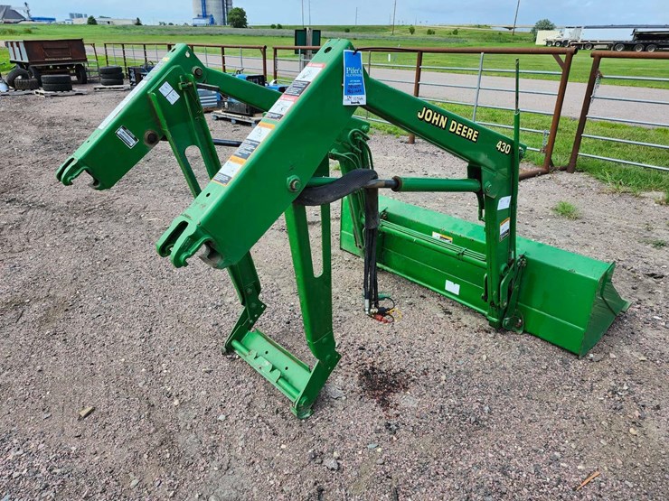 john-deere-430-image-4