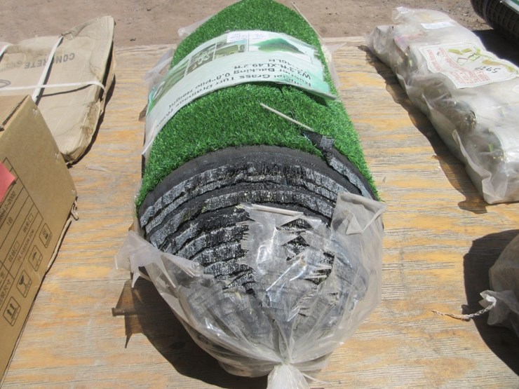 new-unused-3.3'-x-49.2'-artificial-turf,-image-5