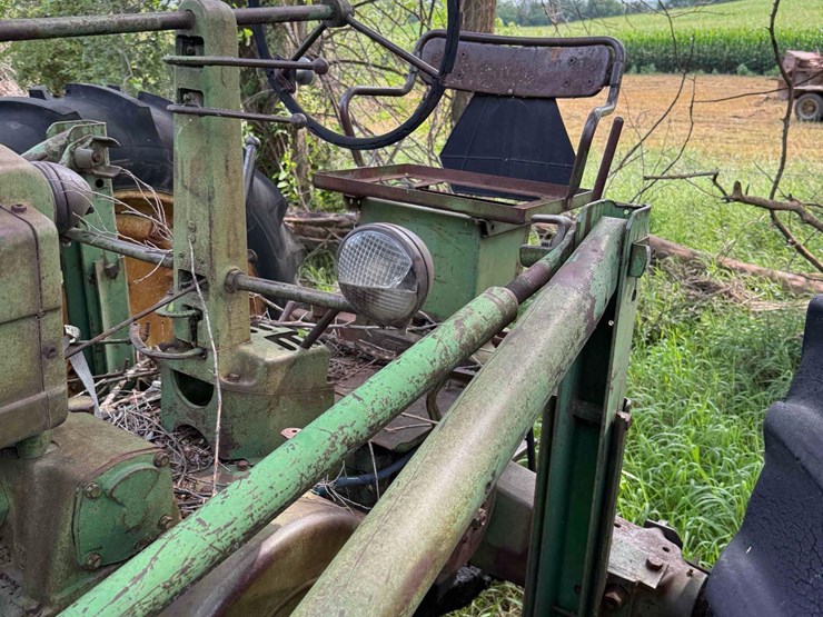 john-deere-model-b-image-8