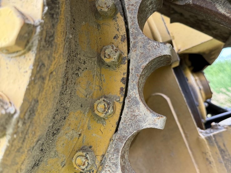 caterpillar-d6m-image-20