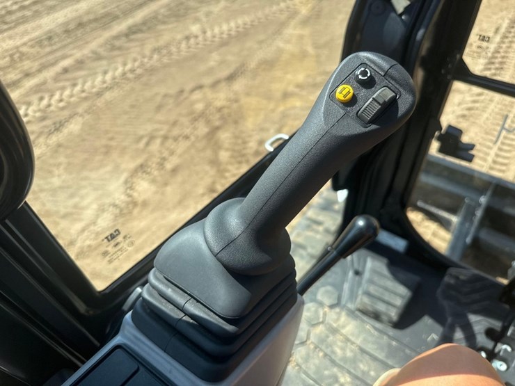 caterpillar-305cr-image-32