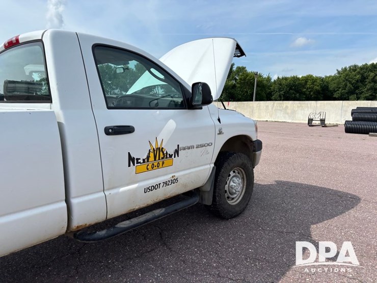 2006-dodge-ram-2500-image-36