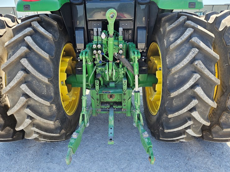 2023-john-deere-6145m-image-13