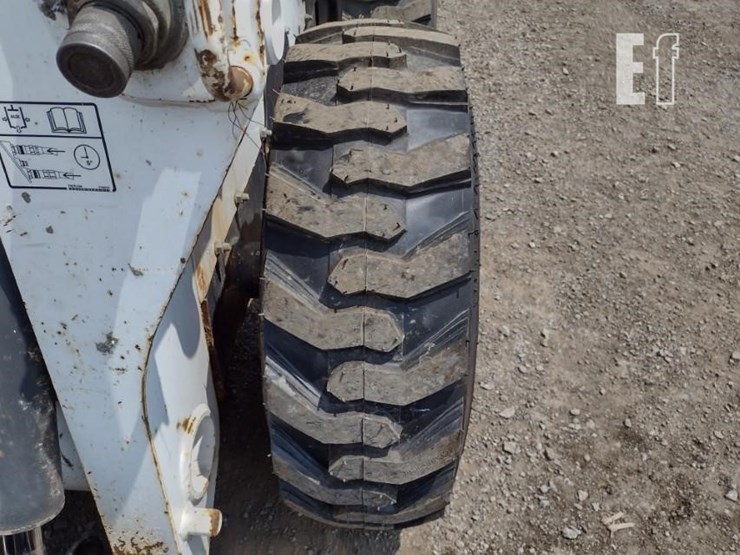 2018-bobcat-s570-image-21