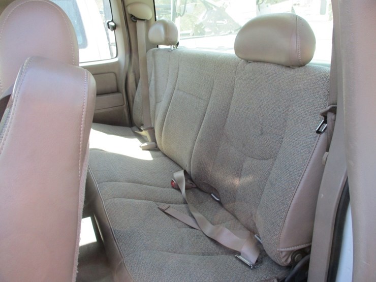 2005-chevrolet-2500-image-8