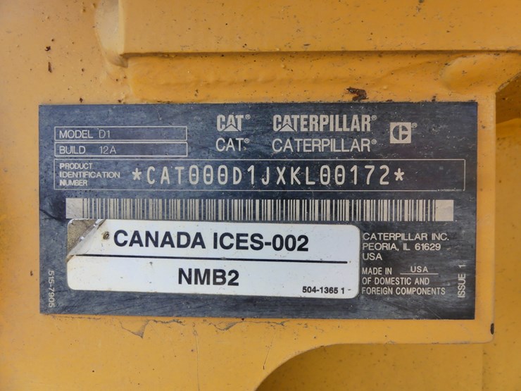 2020-caterpillar-d1-image-19