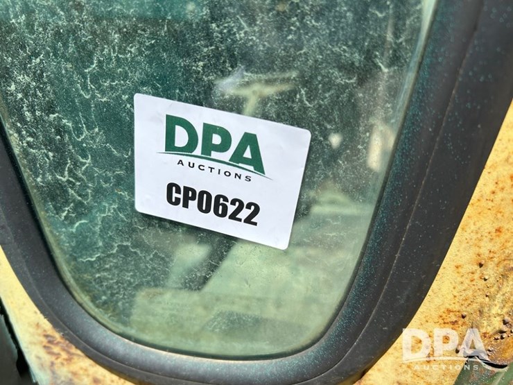 john-deere-3020-image-23