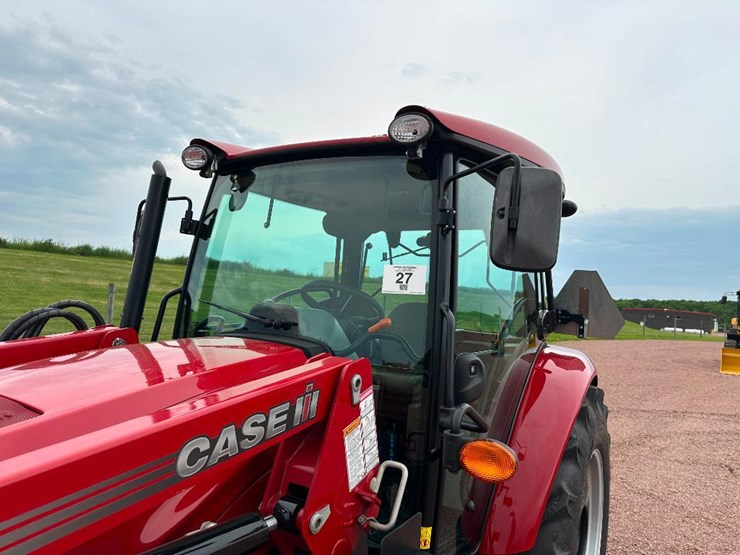 2023-case-ih-farmall-75a-image-15