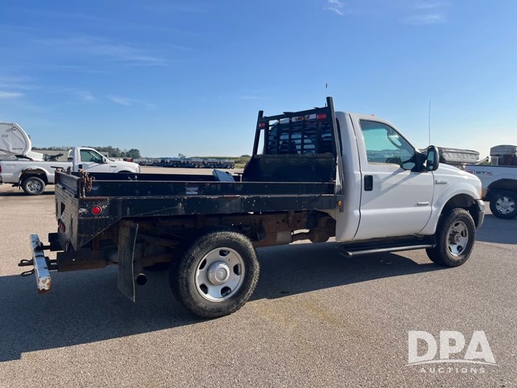 2006-ford-f350-image-10