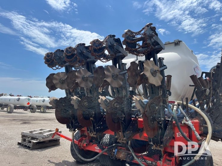 2019-kuhn-gladiator-1205-strip-till-bar-(jn2501,-unit-tb12)-image-35