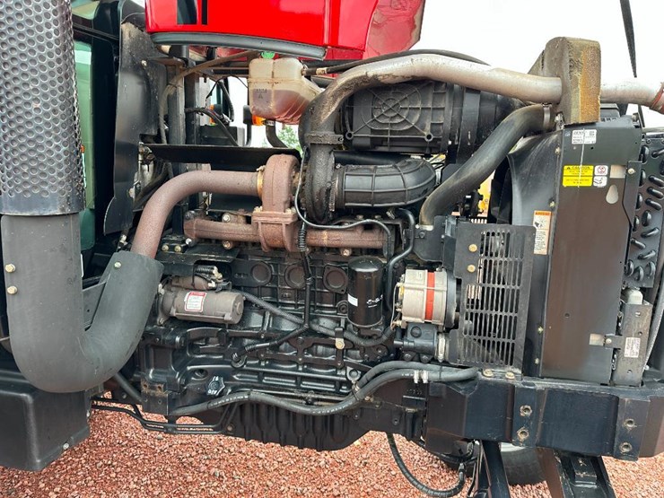 2015-case-ih-farmall-125a-image-38