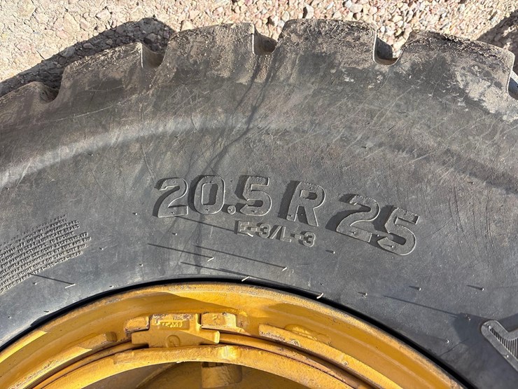 2012-caterpillar-930-image-47