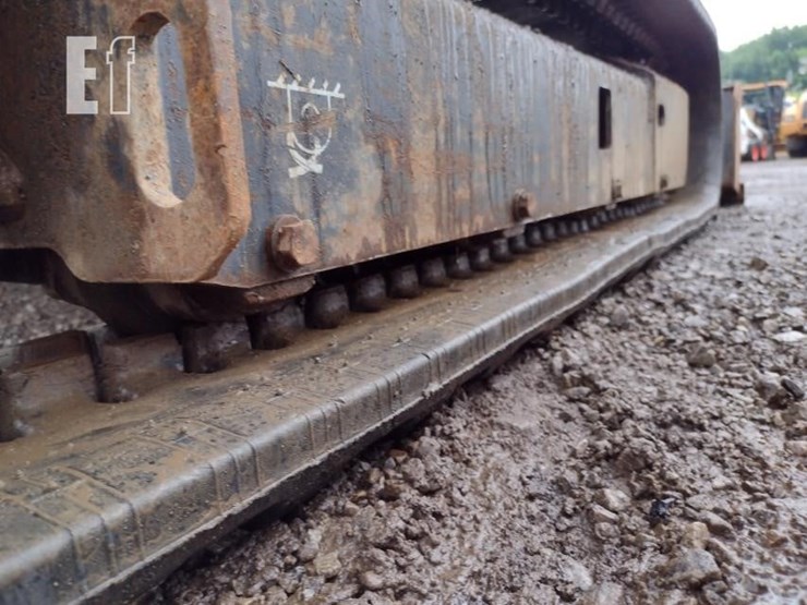 2007-deere-35d-image-42