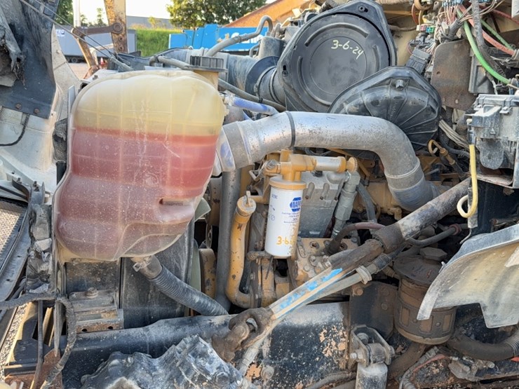 2008-ford-f750-image-23