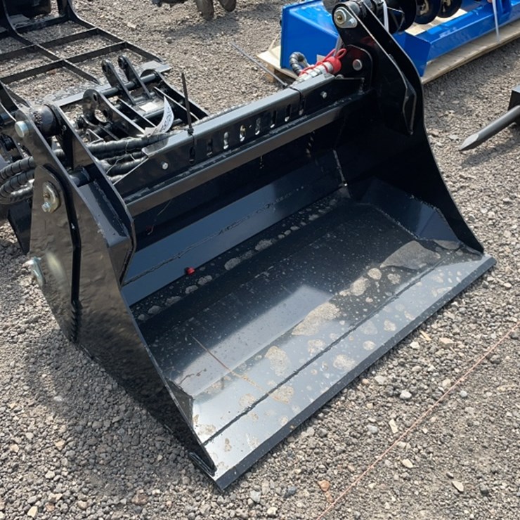 #1081 • GIYI 36" DINGO 4 IN 1 BUCKET