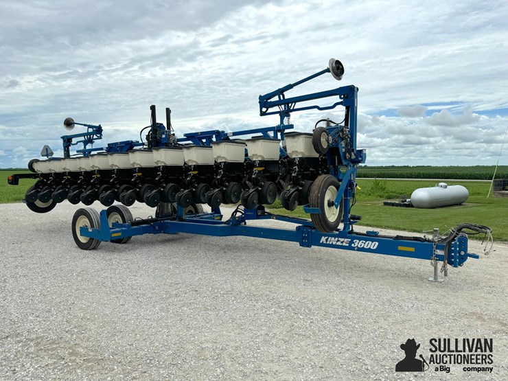 2018-kinze-3600-image-3