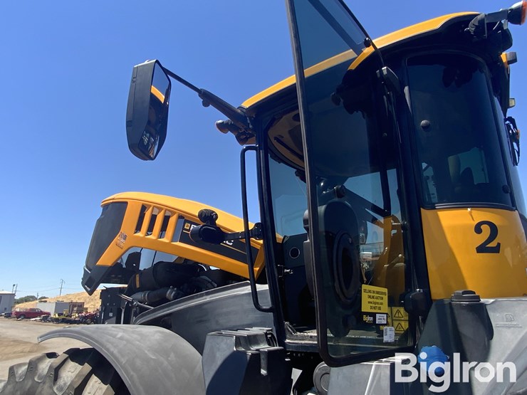 2020-jcb-fastrac-8330-image-14