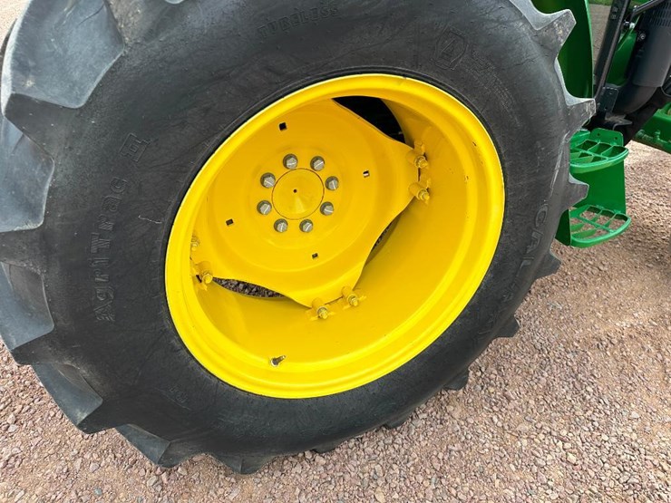 2020-john-deere-5075e-image-9