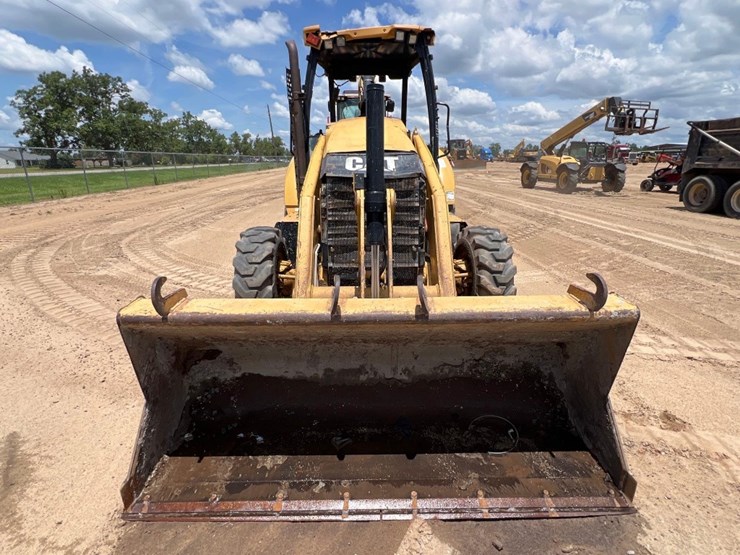 2013-caterpillar-420f-image-7
