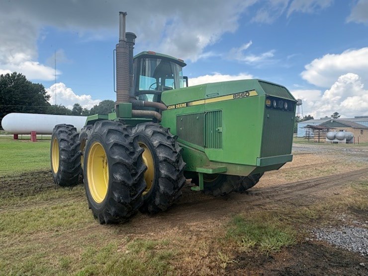 john-deere-8560-image-1