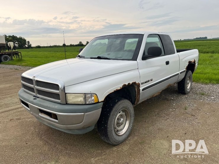 1998-dodge-ram-1500-image-1