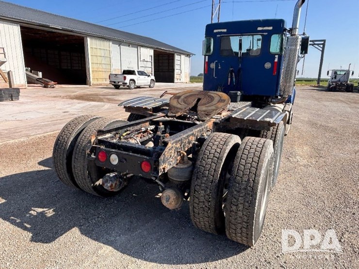 2000-kenworth-t800-image-8