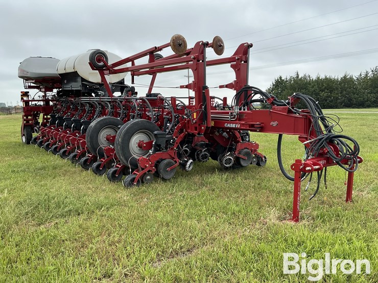 2019-case-ih-2150-image-3