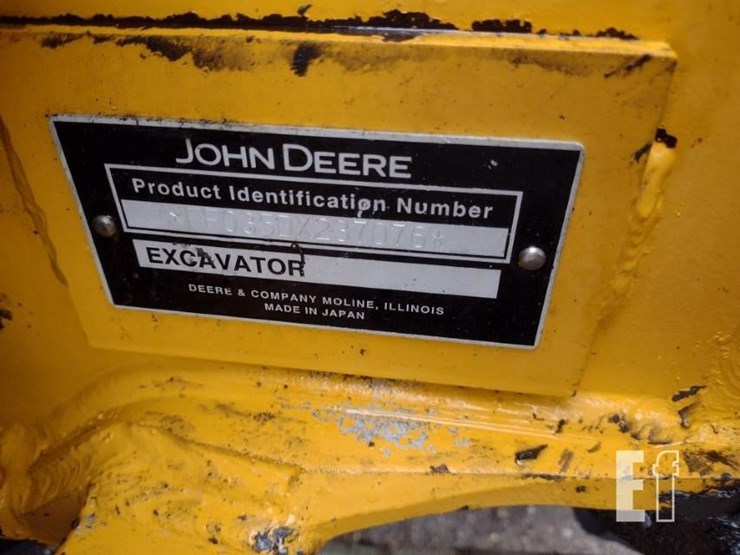 2007-deere-35d-image-5