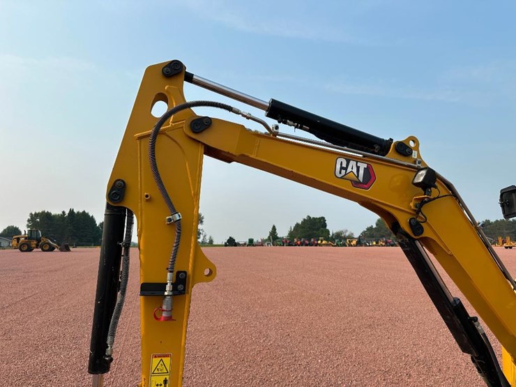 2020-caterpillar-303-image-39