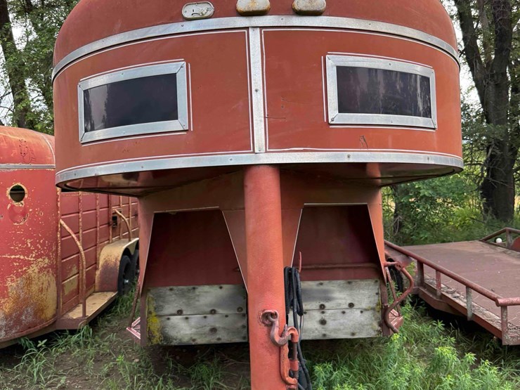 6ft-x-16ft-gooseneck-livestock-trailer-image-4