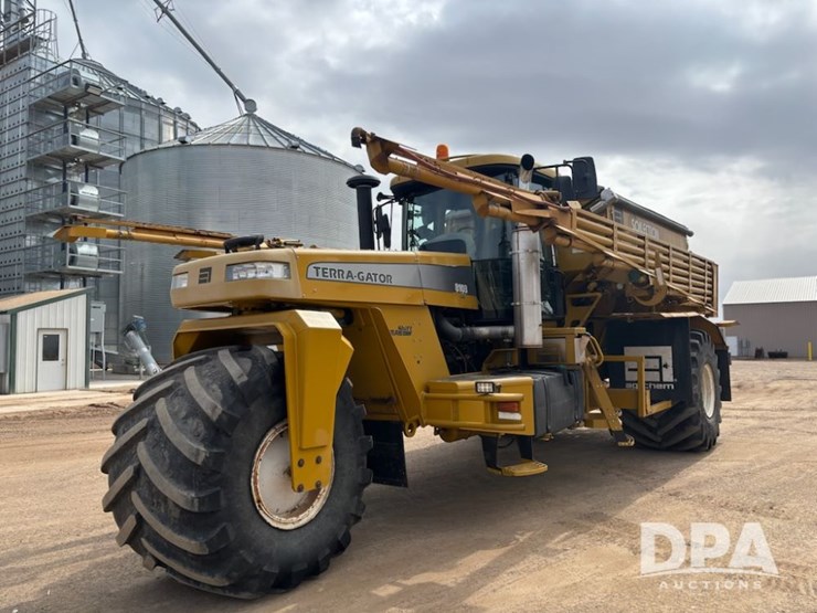 2006-john-deere-8-image-54