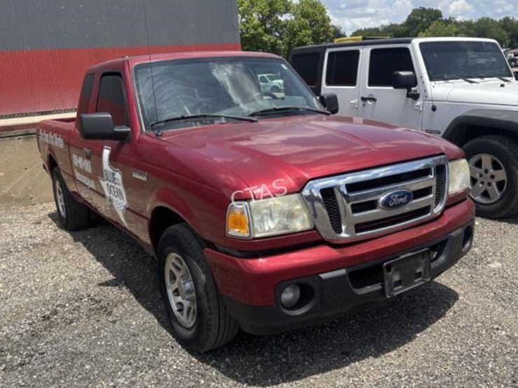 2011-ford-ranger-xlt-image-3