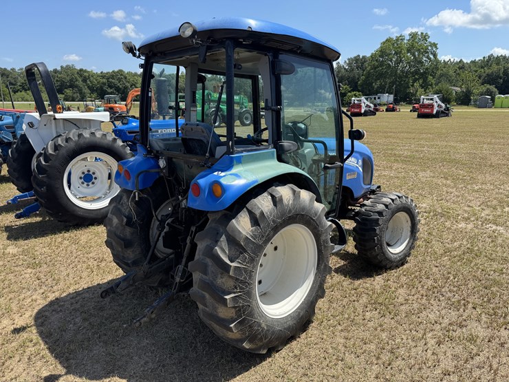 new-holland-boomer-47-image-5