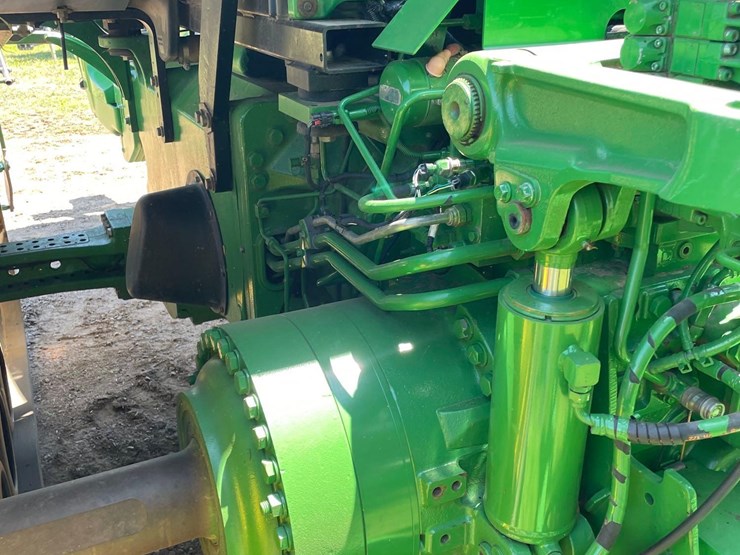 2013-john-deere-8360rt-image-14