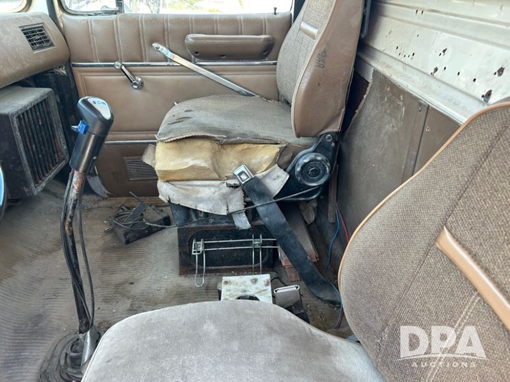 1991-ford-l8000-image-31