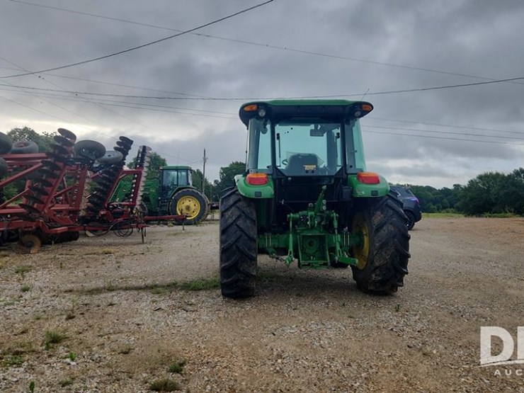 2021-john-deere-5075e-image-6