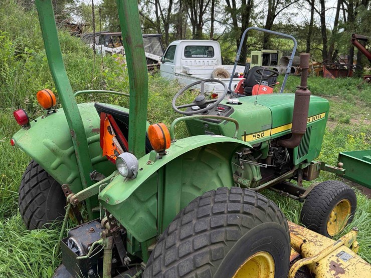 john-deere-850-image-2