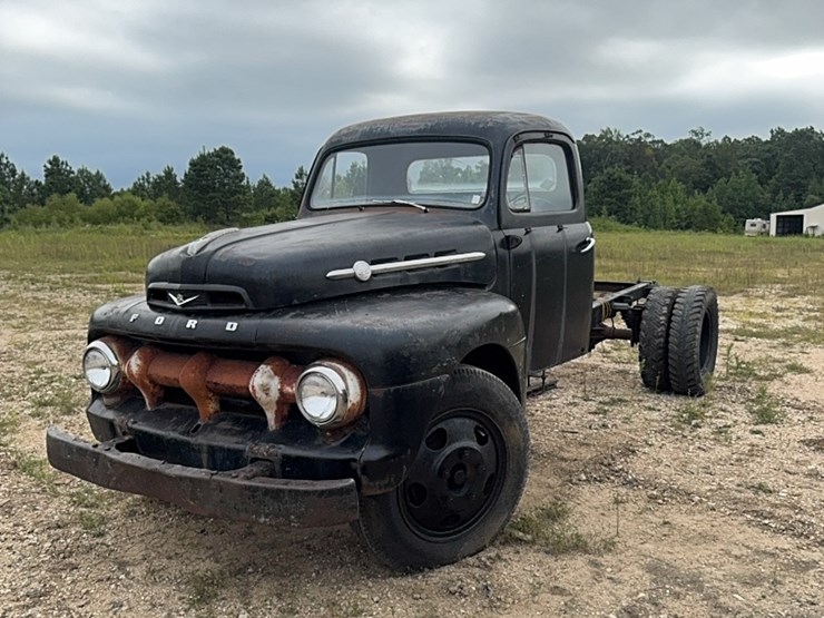 1951-ford-f5-image-1