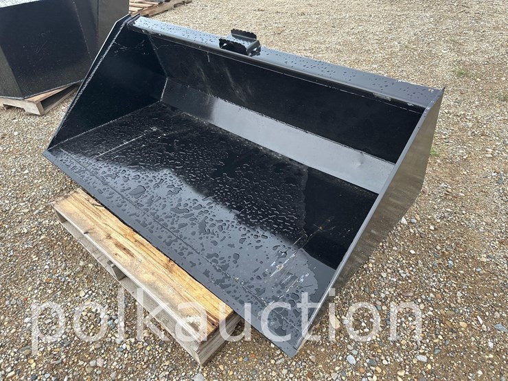165---66"-bucket-w/-single-blade-image-1