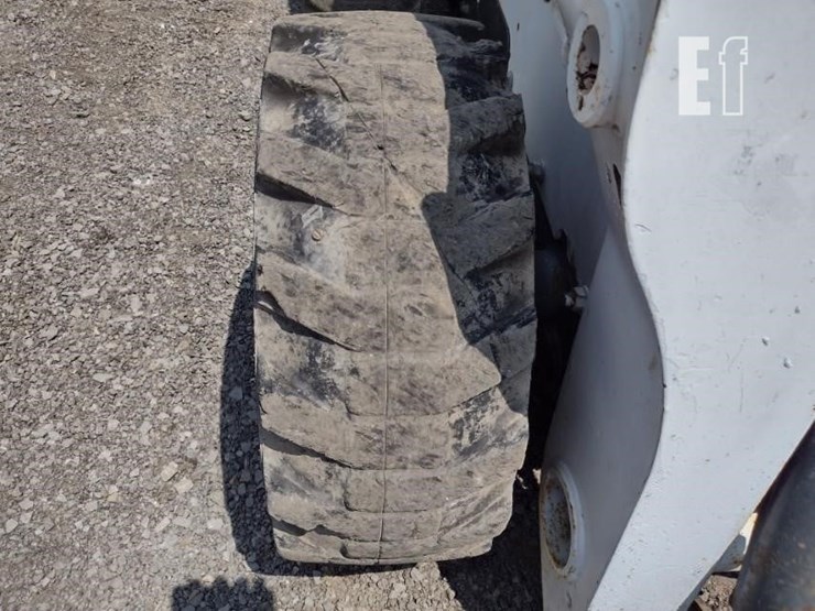 2014-bobcat-s770-image-21