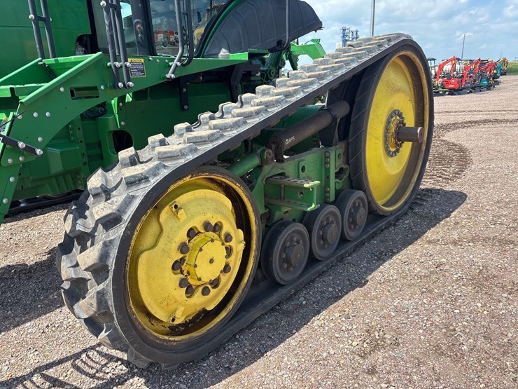 2012-john-deere-8335rt-image-8